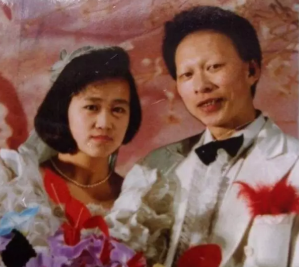 不靠顏值靠才華，這6位長相一般的男演員，媳婦一個比一個漂亮