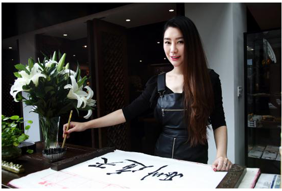 劉嘉：以命相搏鬥劫匪，從沒想過嫁王勵勤，我在婚姻中影響了他