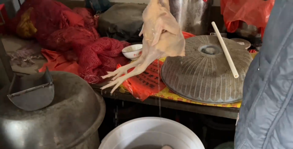 山東大爺開店8年做雞肉，經常接連幾天不開張，吃一次就不想再吃