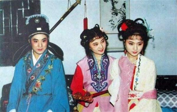 入戲太深以賈寶玉自詡，苦追陳曉旭被拒，32歲酗酒暴病離開人世