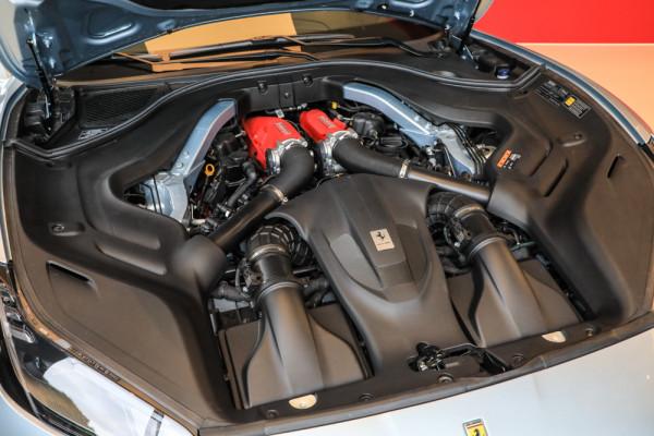 全國就一臺!實拍法拉利最便宜的敞篷跑車Portofino M 全國就一臺!實拍法拉利最便宜的敞篷跑車Portofino M