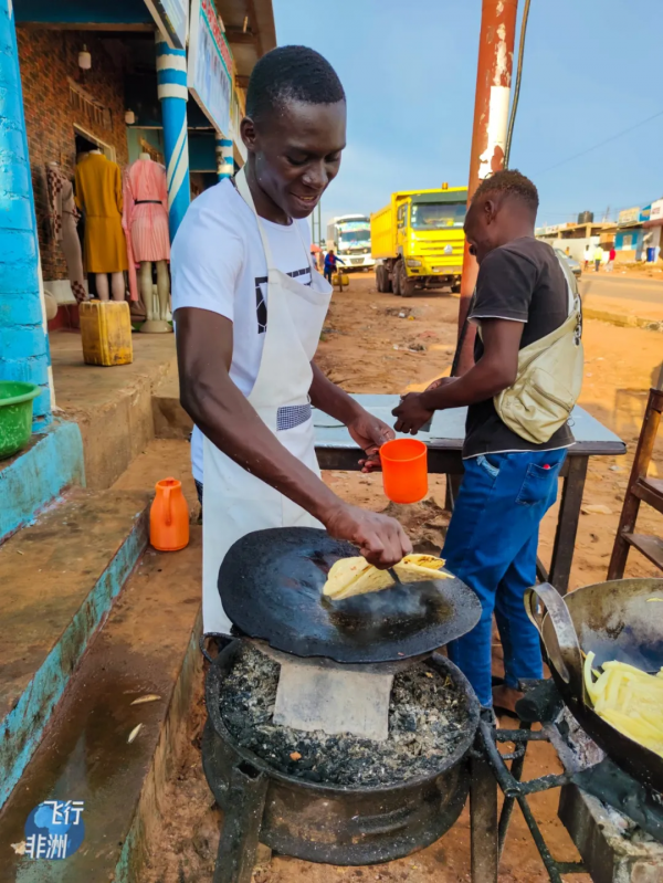 非漂打工族的心酸——非洲手抓餅聊解思鄉之情