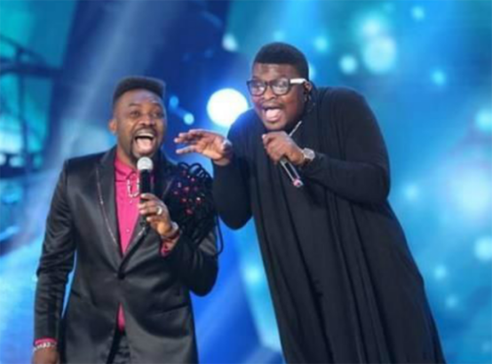 06年《星光大道》黑人亞軍，出場費18萬，採訪稱：我在這裡像在家