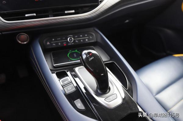 脫離手機聊微信! 這款2.0T四驅的轎跑SUV頂配才15萬 脫離手機聊微信! 這款2.0T四驅的轎跑SUV頂配才15萬