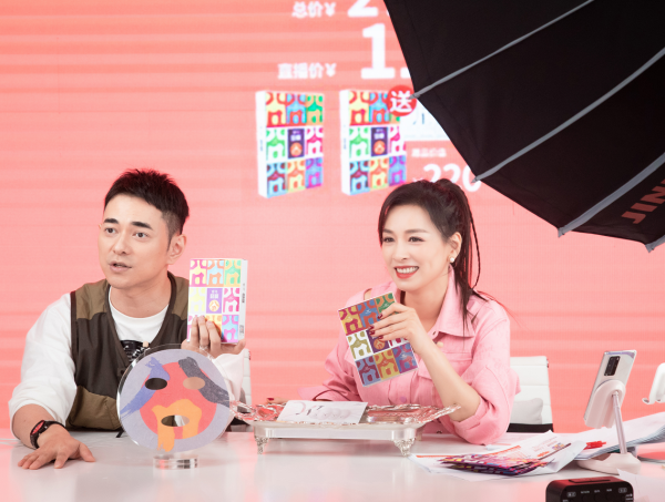 8位因愛國定居內地的臺灣藝人：方芳兒女也想來，周華健成北京人