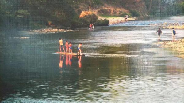 一個千年古鎮的背影