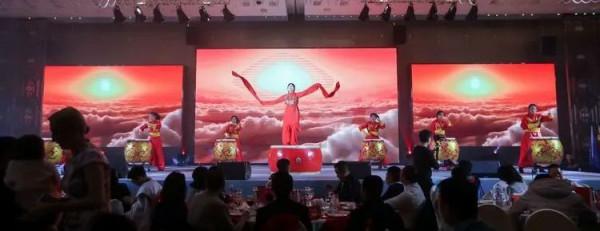 八大男神之—顏值與才華並存的國際超模