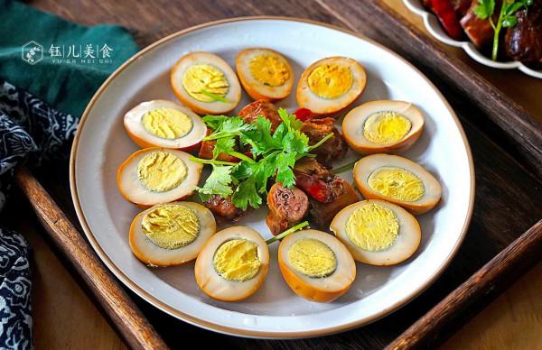 入秋後，快來跟著做法，給家人滷一鍋絕味解解饞，吃一次念念不忘