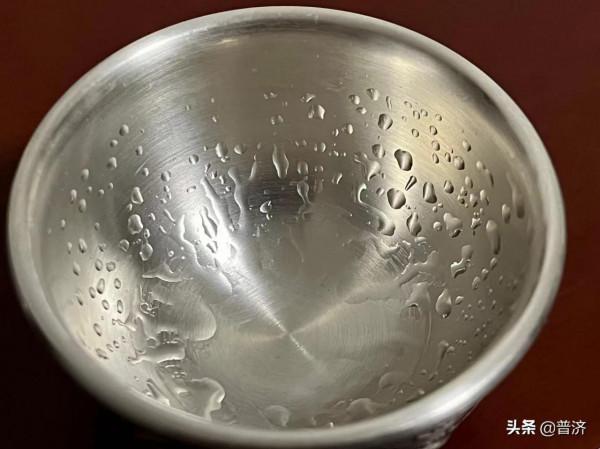 白酒模式玄機：茅臺酒可以自己賣掉多賺錢，為什麼還要依賴渠道商