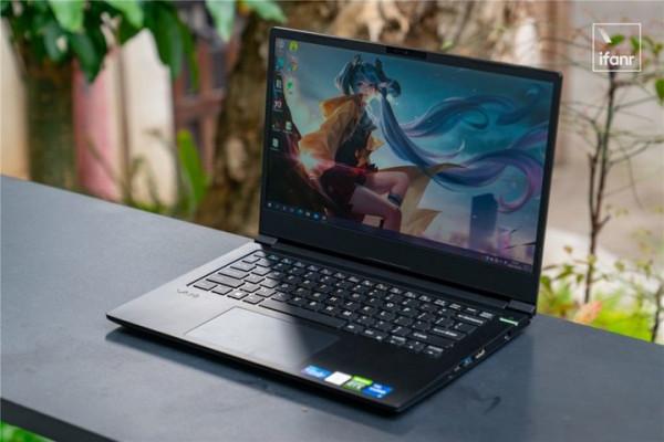 VAIO FH14 Ultra 體驗:升級要升級到刀刃上 VAIO FH14 Ultra 體驗:升級要升級到刀刃上