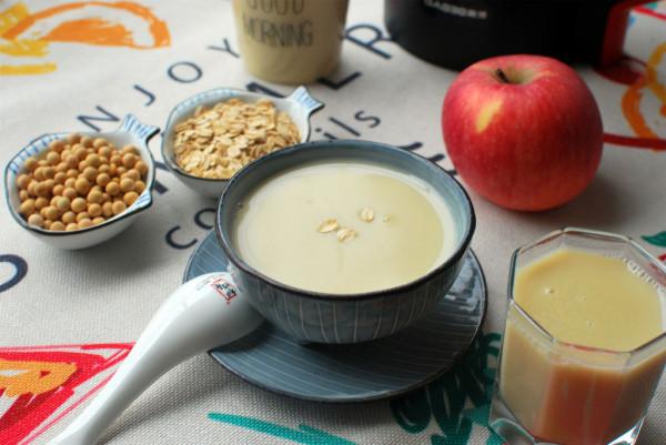 有肝臟疾病的人，早餐不能喝豆漿？營養師提醒：這2種早餐要少吃