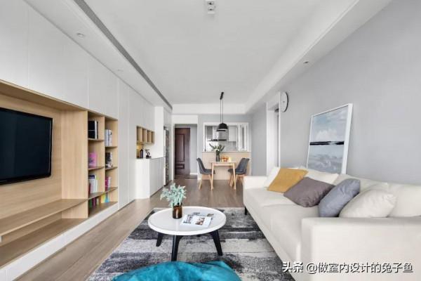 客廳和餐廳相連，沙發和餐桌怎麼搭配才好看？這樣做，越住越順心