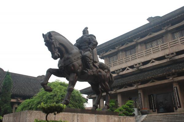 周總理曾親自下令提高茅臺酒質量，他為何對這款酒如此看重？