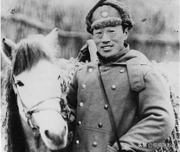 第四野戰軍八個主力部隊的軍長，在建國後，都被授予了什麼軍銜