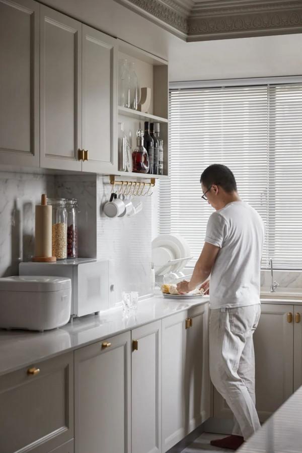 杭州爸爸花85w為女兒造迪士尼同款家，公主房、水晶燈、夢幻色…