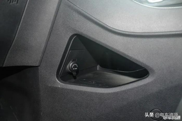 可以邊開車邊OTA的純電動車，威馬W6的智慧座艙有多厲害？