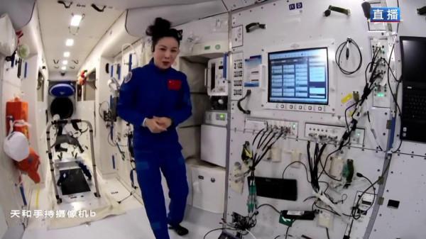 太空授課期間,天宮空間站飛行姿態為何倒扣?或許與太陽有關 太空授課期間,天宮空間站飛行姿態為何倒扣?或許與太陽有關