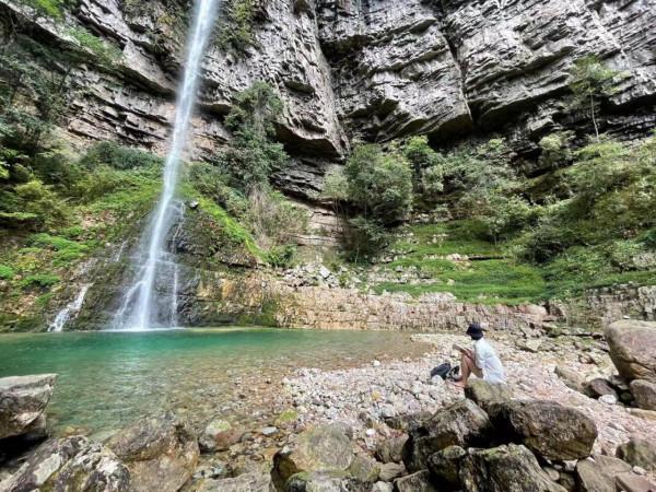 我走進了貴州大山深處的布依族村落,這裡藏著治癒系的秘境寶藏 我走進了貴州大山深處的布依族村落,這裡藏著治癒系的秘境寶藏