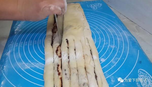 1斤麵粉，半斤紅豆，鍋裡一蒸，鬆軟香甜無新增，吃過就唸念不忘