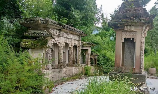 四川省巴中市通江縣古寧寨,劉氏墓碑林才是這座神秘古寨的精髓 四川省巴中市通江縣古寧寨,劉氏墓碑林才是這座神秘古寨的精髓