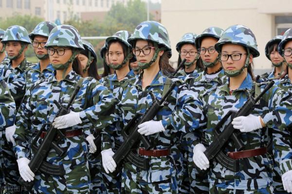 報考軍校,選擇指揮類專業還是非指揮類專業,哪種更適合學生? 報考軍校,選擇指揮類專業還是非指揮類專業,哪種更適合學生?