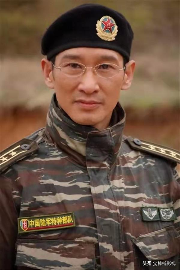 熒屏上這10位男演員塑造的軍人形象，哪個是你最喜歡的呢？