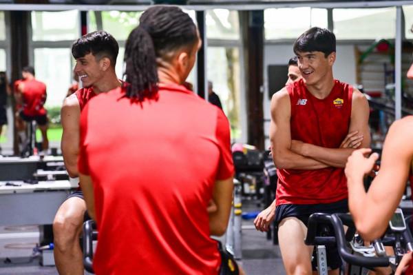 梅西和C羅跟粉絲同隊，穆里尼奧也做到了，如此團隊沒理由不成功