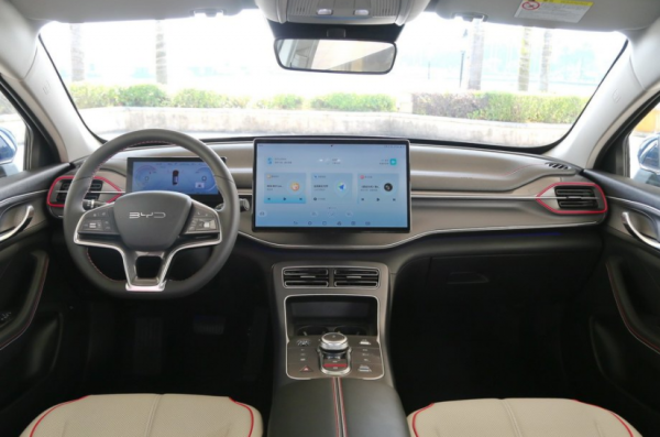 新朗逸更像帕薩特，這幾款緊湊型家轎今年將上市，每款都值得等