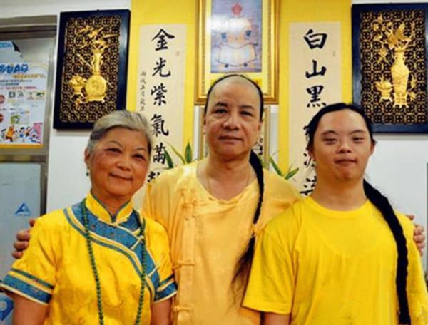 他自稱多爾袞十世孫：為保皇室血脈不娶漢女，向國家索要故宮祖產