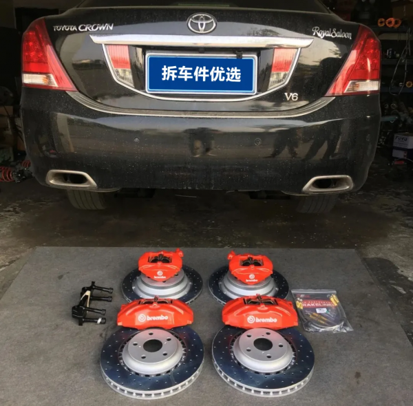 卡鉗安裝案例 | 10款第13代豐田皇冠升級LS430前四後二卡鉗