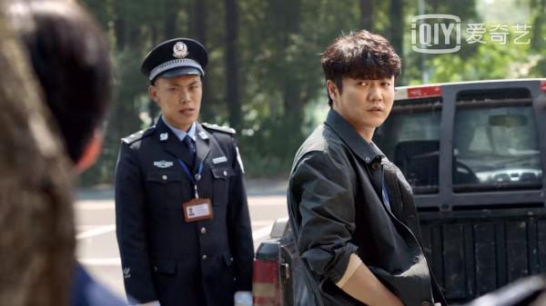 趙麗穎新劇《誰是兇手》開播，表現不佳，劇情BUG太明顯