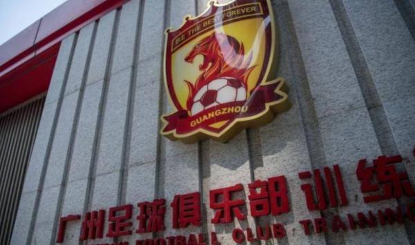 中國國足再遭重創，涉及8名國腳，陳戌源也毫無辦法