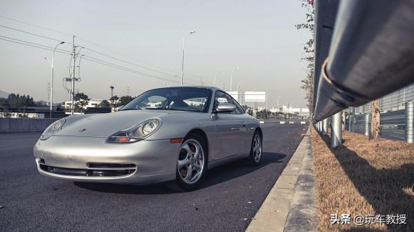 這臺又醜又舊的保時捷911，為啥開過的人都愛到不行？