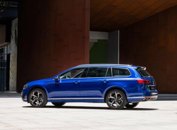 德國原裝進口,配10氣囊+11個音響,大眾新車20多萬還是可變懸架 德國原裝進口,配10氣囊+11個音響,大眾新車20多萬還是可變懸架