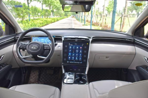 靜若處子動若脫兔,拉近距離不僅靠顏值,試駕第五代途勝L 靜若處子動若脫兔,拉近距離不僅靠顏值,試駕第五代途勝L