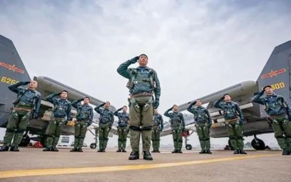中國跨入戰略空軍門檻，直面美軍方挑釁，美國還有底氣核威脅嗎？