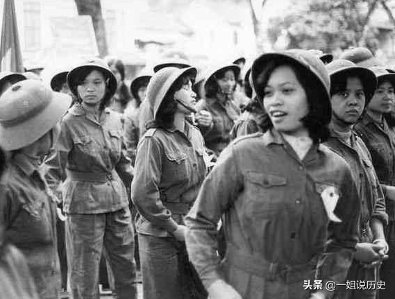 越南傳奇女狙擊手：因蹲姿如廁不小心暴露性別，被美軍一槍幹掉