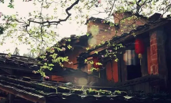 福建有一特色古村，依山而建，富含39座明清古建，古韻十足