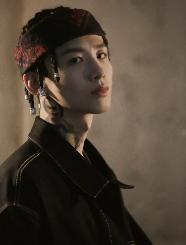 時尚就是不穿秋褲?王一博何洛洛搖了搖頭 時尚就是不穿秋褲?王一博何洛洛搖了搖頭