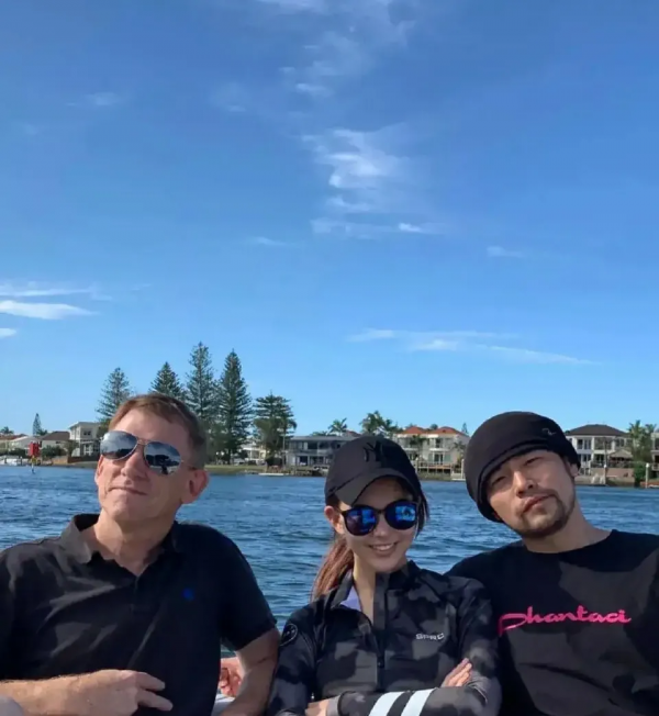 6位天王嫂境遇大不相同,方媛帶孩子坐經濟艙,李靚蕾8年婚姻破碎 6位天王嫂境遇大不相同,方媛帶孩子坐經濟艙,李靚蕾8年婚姻破碎