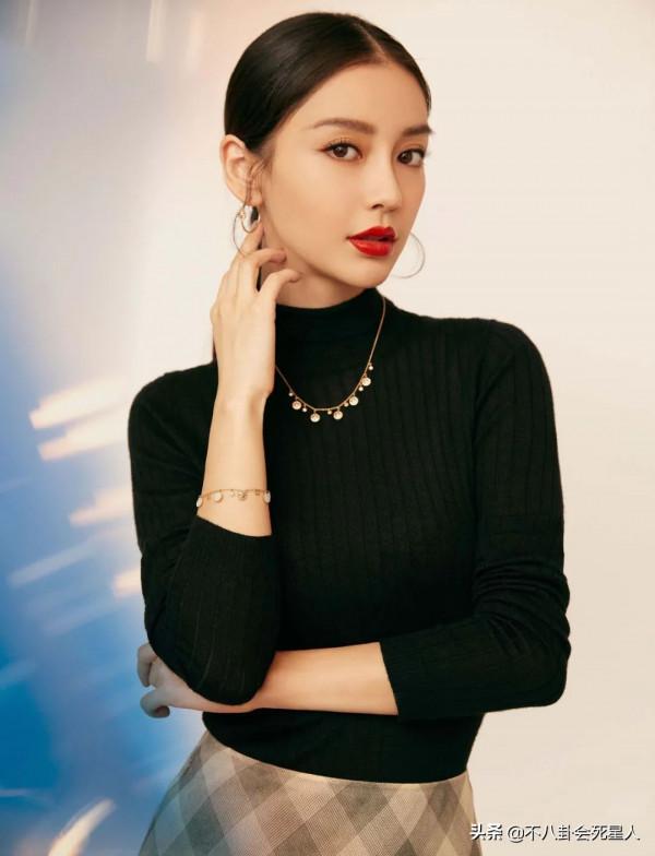 “換頭改命”的8位女星，換個頭資源人氣暴漲，五官看不出原樣