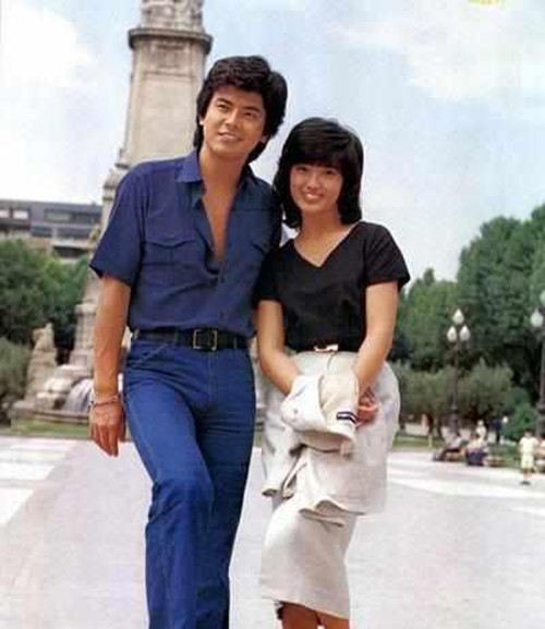 遍佈全球的“追星族” 遍佈全球的“追星族”