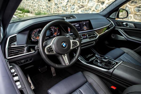 開玩笑!在全尺寸SUV中談操控?寶馬X7還真就這麼幹了! 開玩笑!在全尺寸SUV中談操控?寶馬X7還真就這麼幹了!