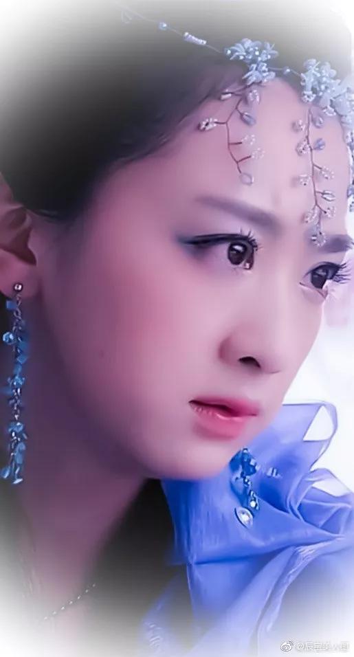 穆婷婷古裝桌布