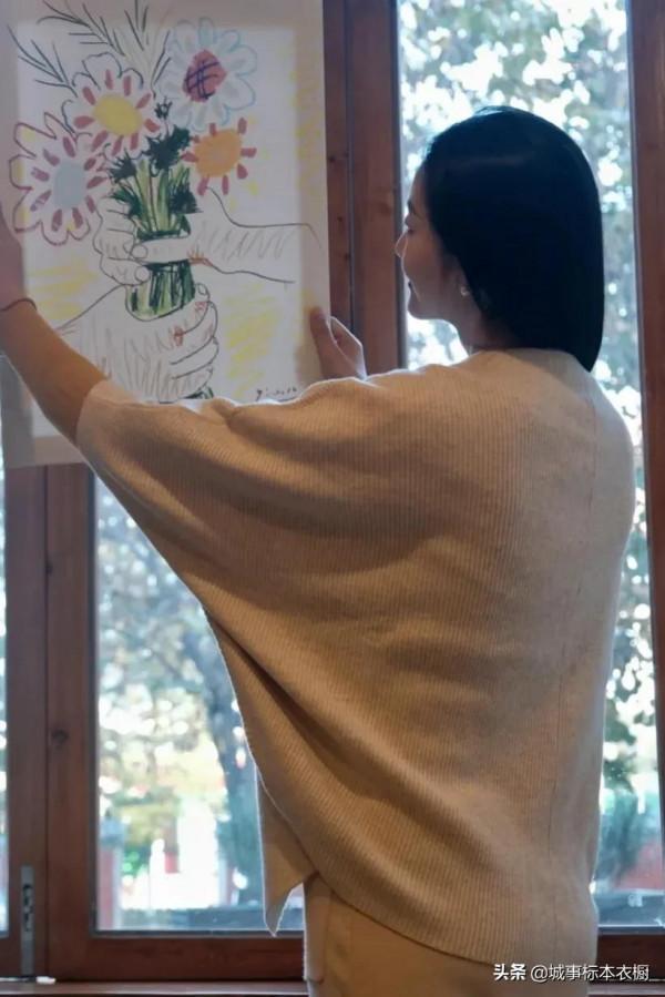 冬天的暖氣房很實用百搭又優雅丨羊絨同色咖色款 冬天的暖氣房很實用百搭又優雅丨羊絨同色咖色款