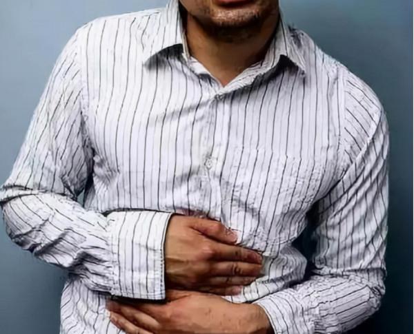 為何老人身上有一股味？50歲後養成3個習慣，或許老了沒味