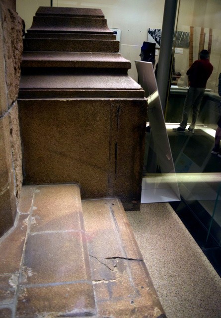 人被核彈擊中是否就灰飛煙滅？76年後，廣島死者的人影還未消失？