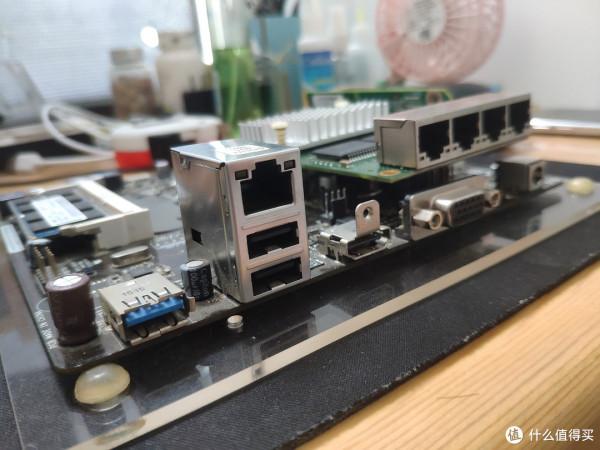 華碩J2900主機板做軟路由分享：改網絡卡橫置和替換小固態