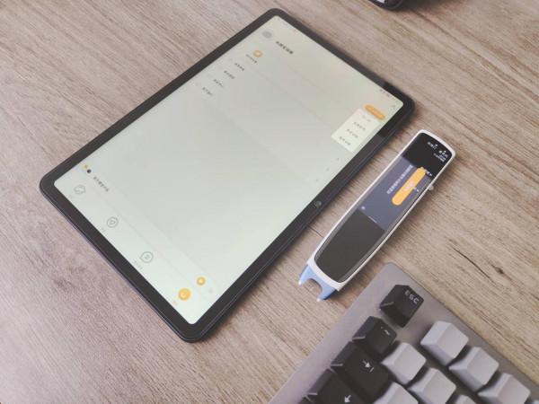 AI智慧輔助，阿爾法蛋AI詞典筆上手體驗，知識加倍增長