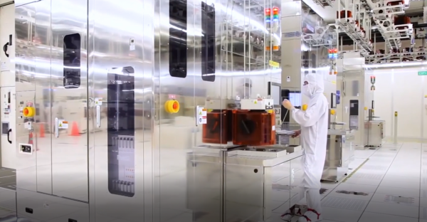 美韓聯合將日本晶片逼入絕境，晶片大佬為復仇投奔中國紫光集團